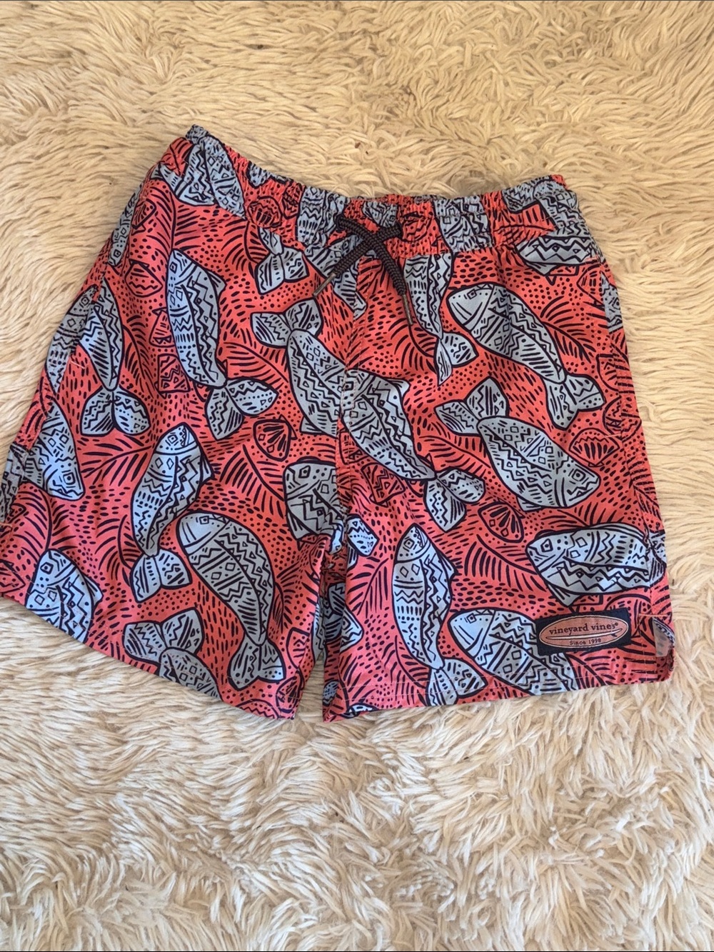 🐳 🐟 🐚 Vineyard Vines  Swim Shorts with Blue Fish Pattern boys 7